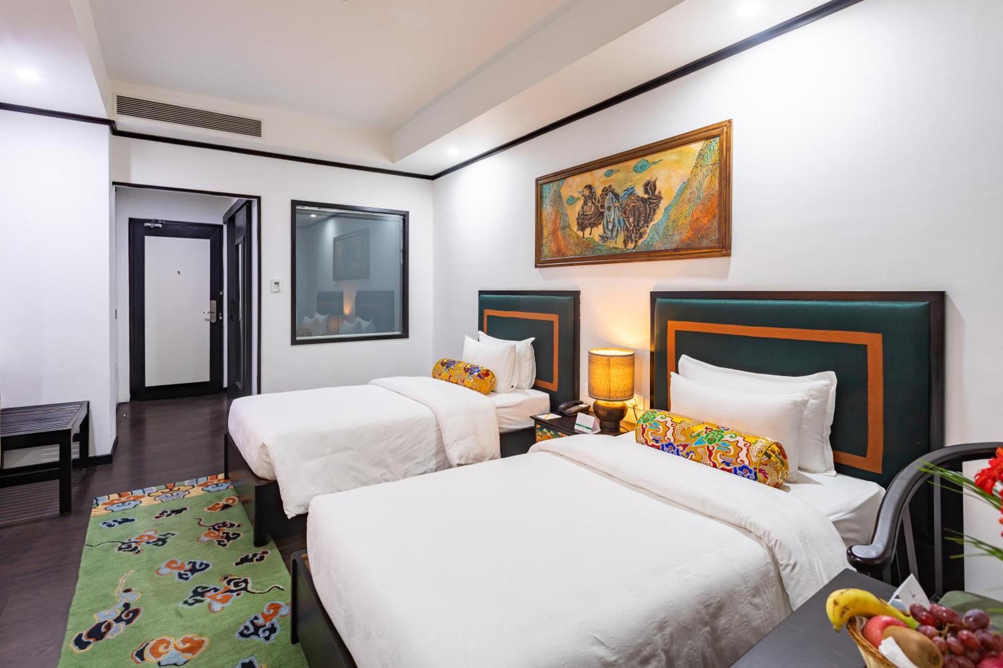 Hotel Lo Mustang Kathmandu Exterior foto