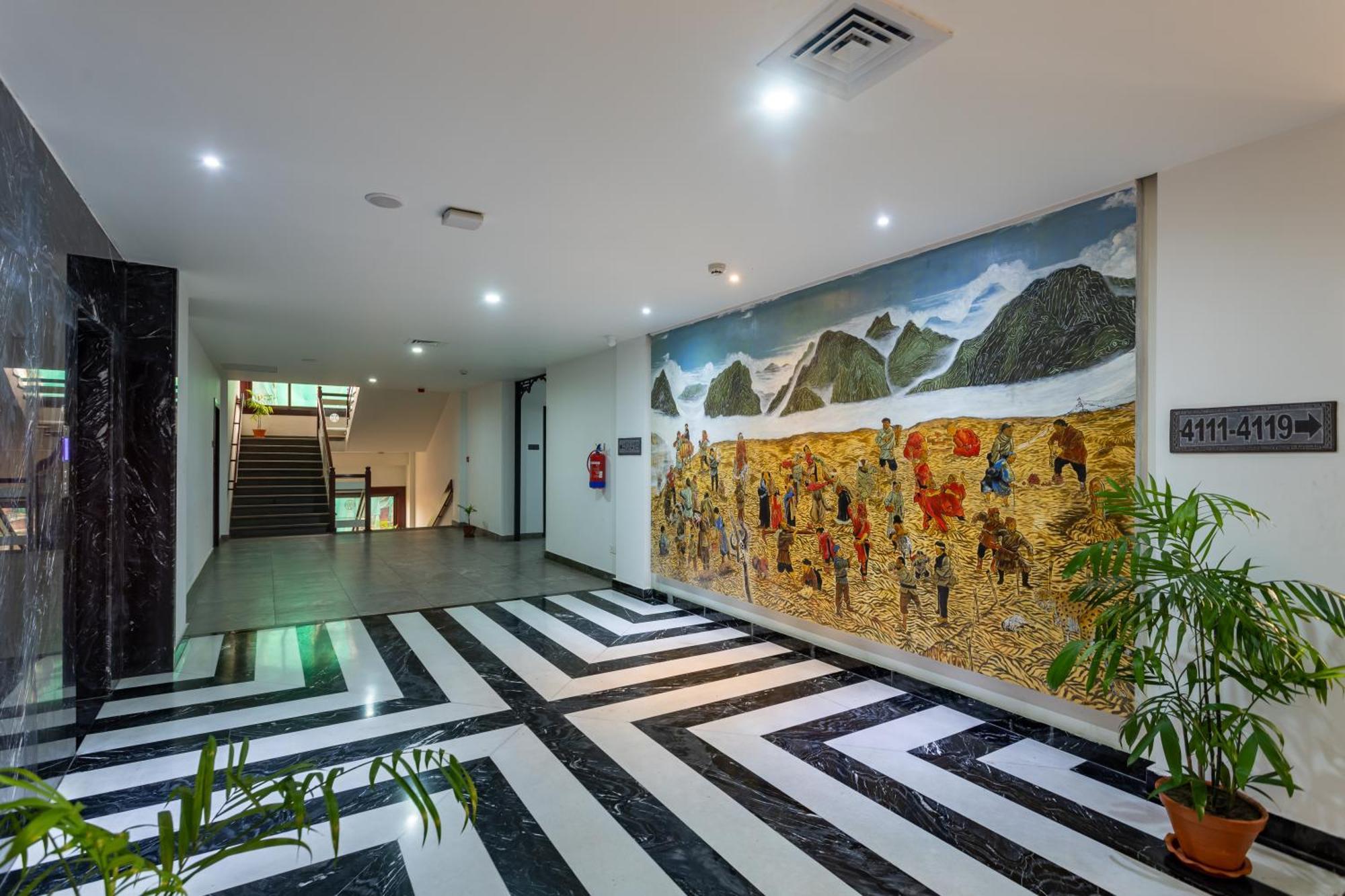 Hotel Lo Mustang Kathmandu Exterior foto